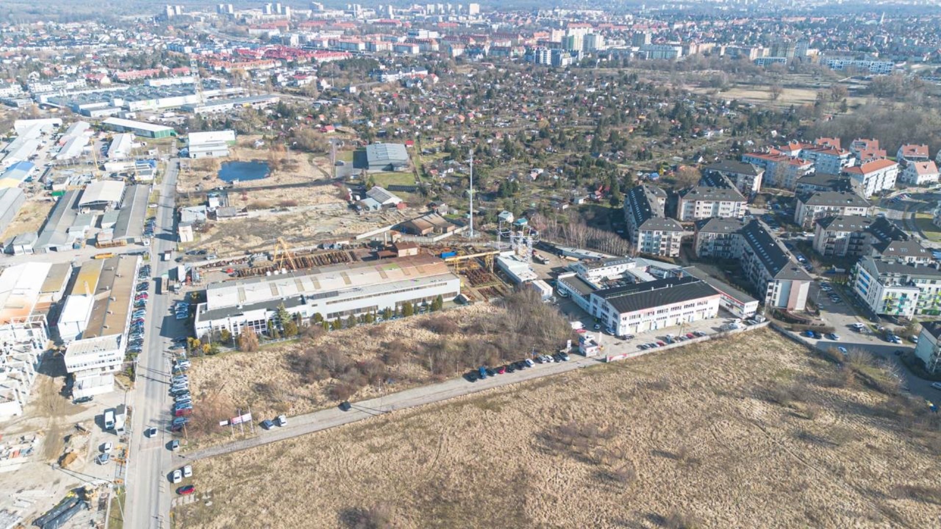 Działka na sprzedaż
