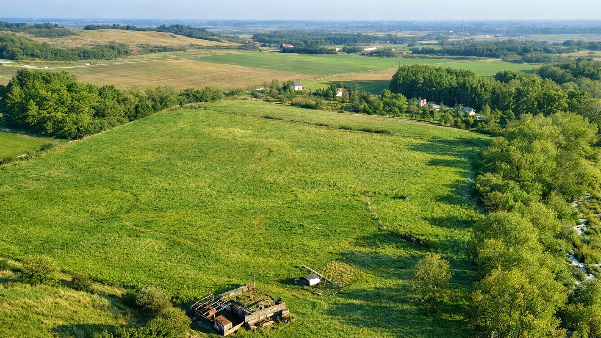 Działka na sprzedaż